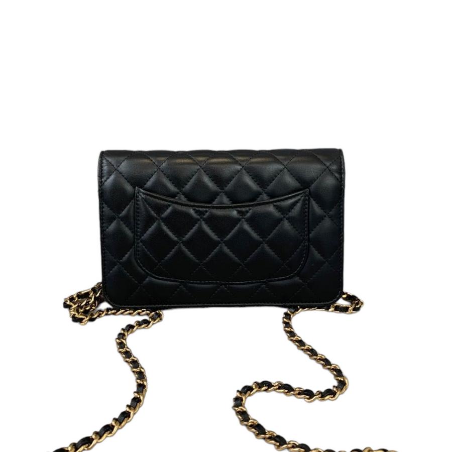 CC Wallet on Chain (WOC) in black quilted lambskin leather with gold hardware