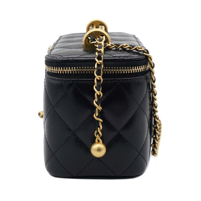 Lambskin Quilted Small Pearl Crush Vanity Case With Chain Black